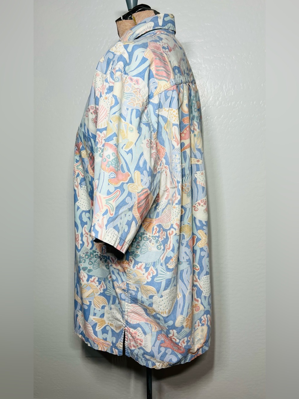 Cooke Street Honolulu Tropical Fish Hawaiian Shirt L - Picture 2 of 10
